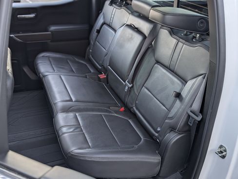 Used 2019 Chevrolet Silverado 1500 High Country image 17