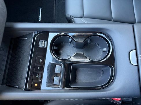 Used 2025 Nissan Murano SV image 12