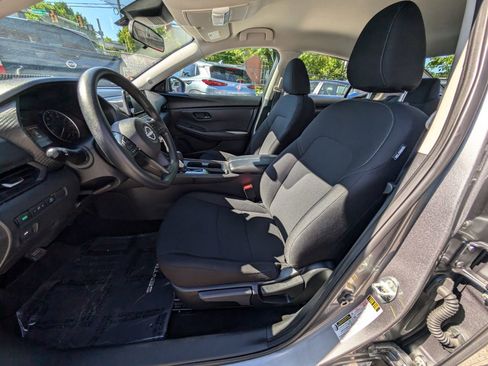 Used 2024 Nissan Sentra S image 15
