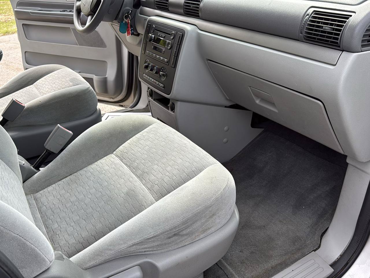 Used 2004 Ford Freestar SE FWD image 17