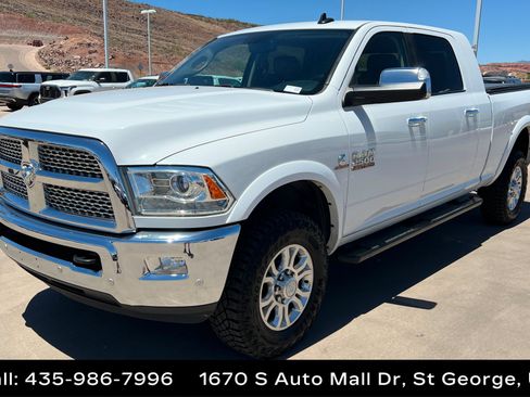 Used 2018 RAM 2500 Laramie w/ Convenience Group AWD/4WD image 1