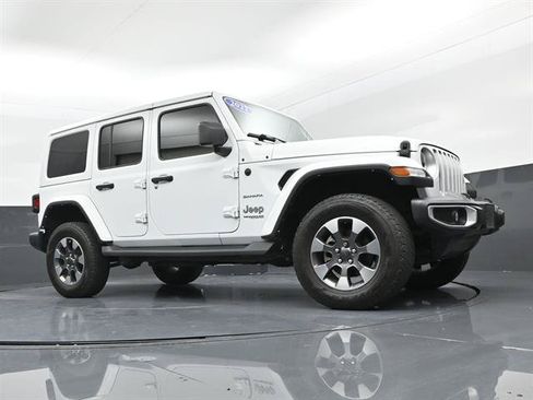 Used 2022 Jeep Wrangler Unlimited Sahara AWD/4WD image 30