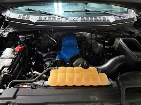 Used 2017 Ford F150 Lariat w/ Equipment Group 502A Luxury AWD/4WD image 44