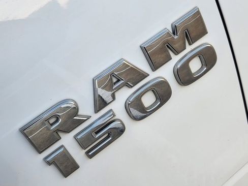 Used 2017 RAM 1500 Classic SLT image 11