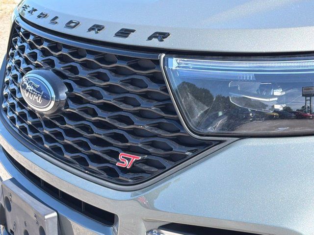 Used 2020 Ford Explorer ST AWD/4WD image 13