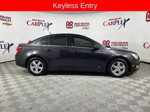 Used 2014 Chevrolet Cruze LT w/ RS Package image 9