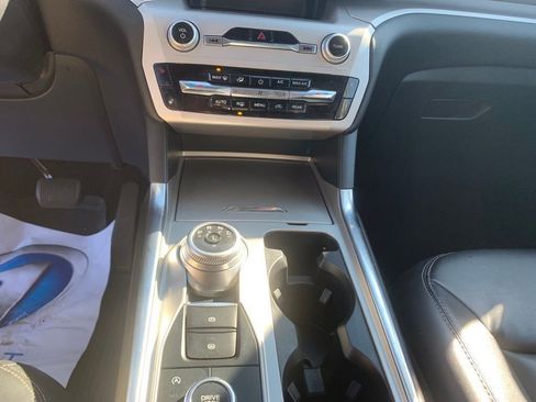 Used 2023 Ford Explorer XLT w/ Equipment Group 202A image 21