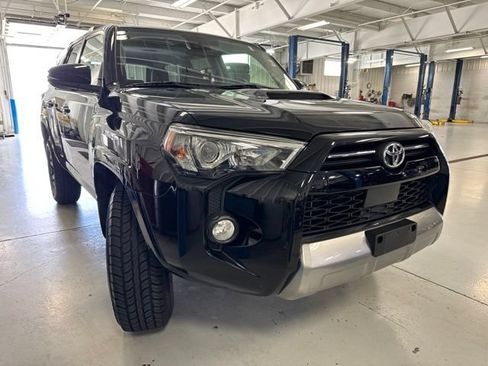 Used 2020 Toyota 4Runner TRD Off-Road Premium w/ Moonroof Package AWD/4WD image 33