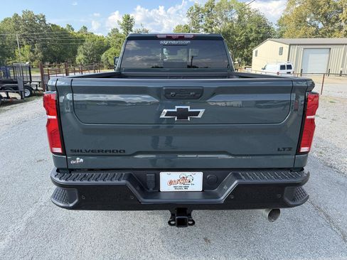 Used 2025 Chevrolet Silverado 2500 LTZ w/ Trail Boss Package AWD/4WD image 4