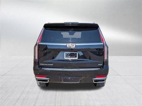 Used 2023 Cadillac Escalade Premium Luxury image 6
