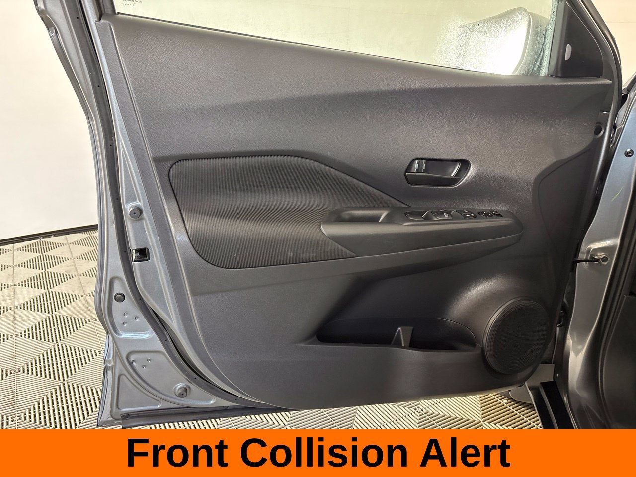 Used 2021 Nissan Kicks S FWD image 10