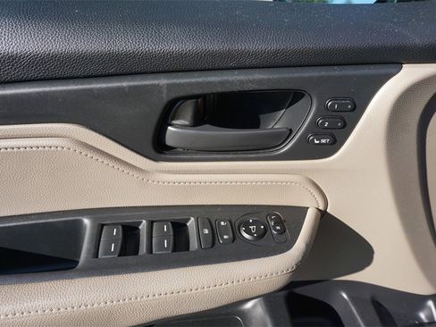 Used 2018 Honda Odyssey EX-L image 3