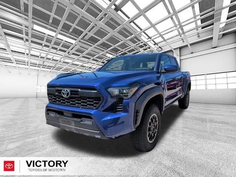 Certified 2024 Toyota Tacoma TRD Off-Road AWD/4WD image 8