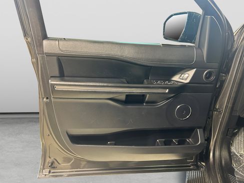 Certified 2020 Ford Expedition XLT w/ Equipment Group 202A RWD image 10