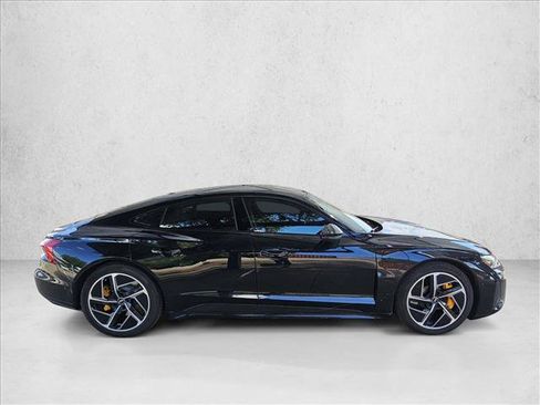 Used 2023 Audi RS e-tron GT w/ Carbon Performance Package AWD/4WD image 4