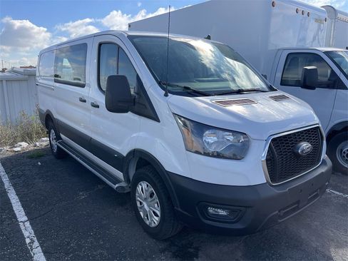 Used 2024 Ford Transit 250 Low Roof w/ Exterior Upgrade Package image 2