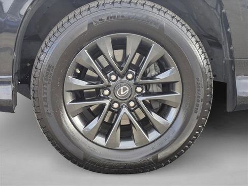Used 2023 Lexus GX 460 Premium image 27