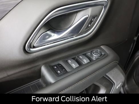 Used 2021 GMC Yukon XL SLT w/ SLT Premium Package image 37