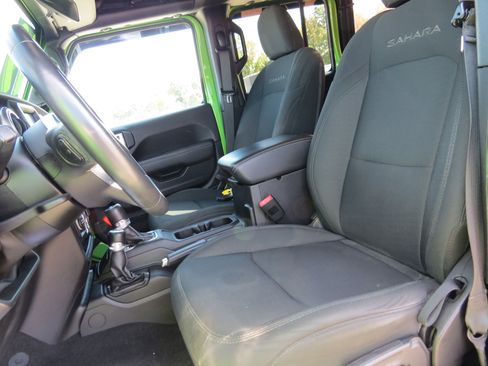 Used 2019 Jeep Wrangler Unlimited Sahara w/ Safety Group image 19