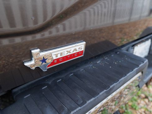 Used 2015 Ford F150 XLT w/ Equipment Group 301A Mid image 11