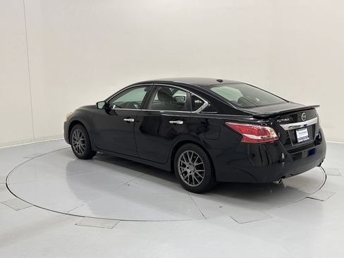 Used 2013 Nissan Altima 2.5 SV FWD image 4