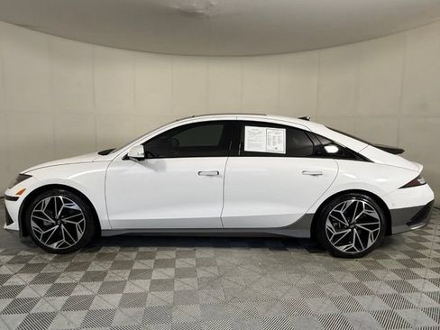 Used 2024 Hyundai Ioniq 6 Limited RWD image 3
