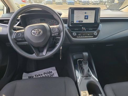 Used 2023 Toyota Corolla LE FWD image 11
