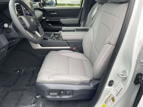 New 2026 Toyota Tundra Limited AWD/4WD image 29