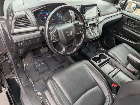 Used 2024 Honda Odyssey Sport image 14