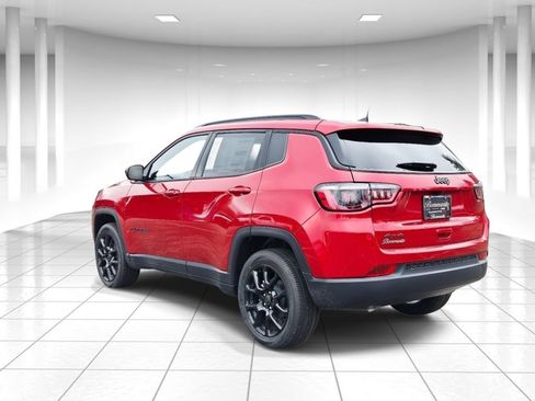 New 2026 Jeep Compass Latitude AWD/4WD image 5