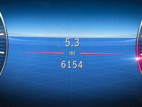 Used 2025 Mercedes-Benz GLE 350 4MATIC image 22