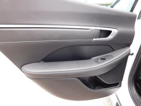 Used 2022 Hyundai Sonata Limited FWD image 11