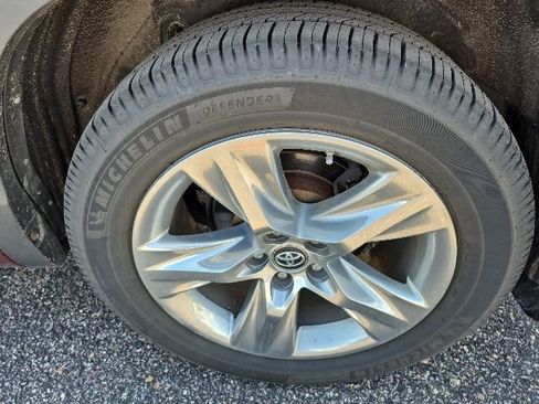 Used 2019 Toyota Highlander Limited AWD/4WD image 11