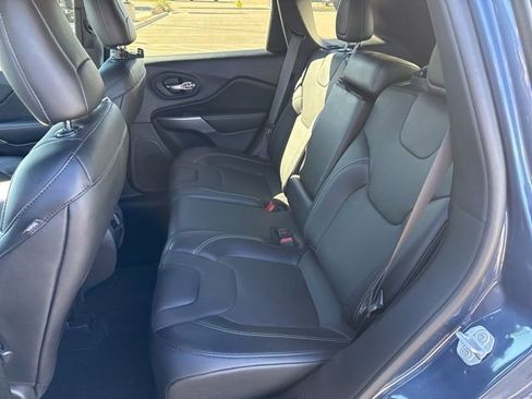 Used 2021 Jeep Cherokee Latitude Lux 80th Anniv w/ Quick Order Package 26U 80TH image 9