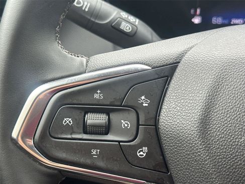 Used 2026 Chevrolet TrailBlazer LT w/ LT Cold Weather Package AWD/4WD image 24