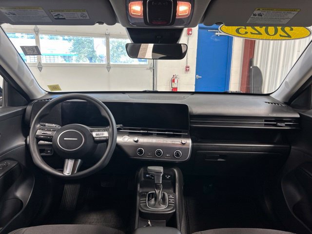 Used 2025 Hyundai Kona SE FWD image 15