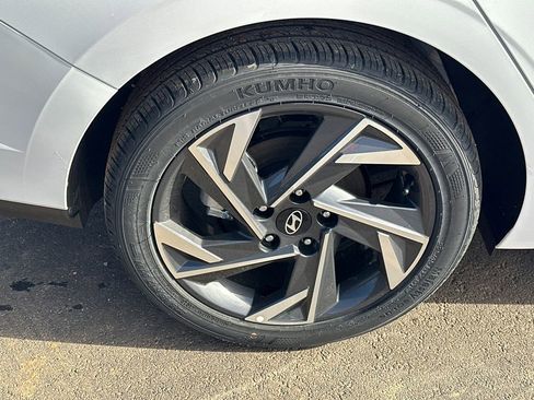 New 2025 Hyundai Elantra Sport image 17