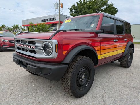 Used 2025 Ford Bronco Big Bend w/ Free Wheeling Package AWD/4WD image 8