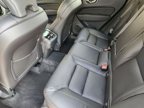 New 2026 Volvo XC60 B5 Ultra w/ Protection Package Premier image 32