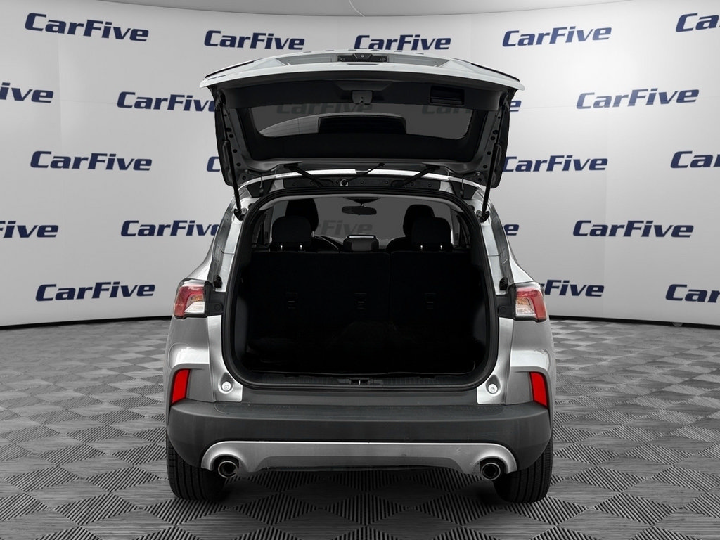 Used 2022 Ford Escape SE FWD image 11