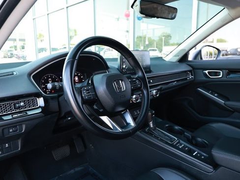 Used 2022 Honda Civic Touring image 27