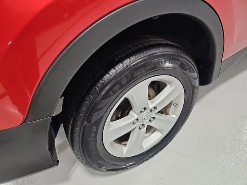 Used 2014 Toyota RAV4 XLE image 15