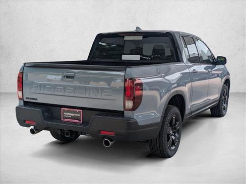 New 2026 Honda Ridgeline Black Edition image 2