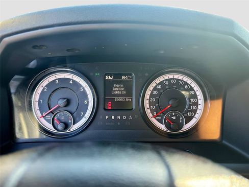 Used 2022 RAM 1500 Tradesman w/ Chrome Appearance Group image 16