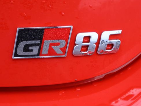 Used 2024 Toyota GR86 image 7
