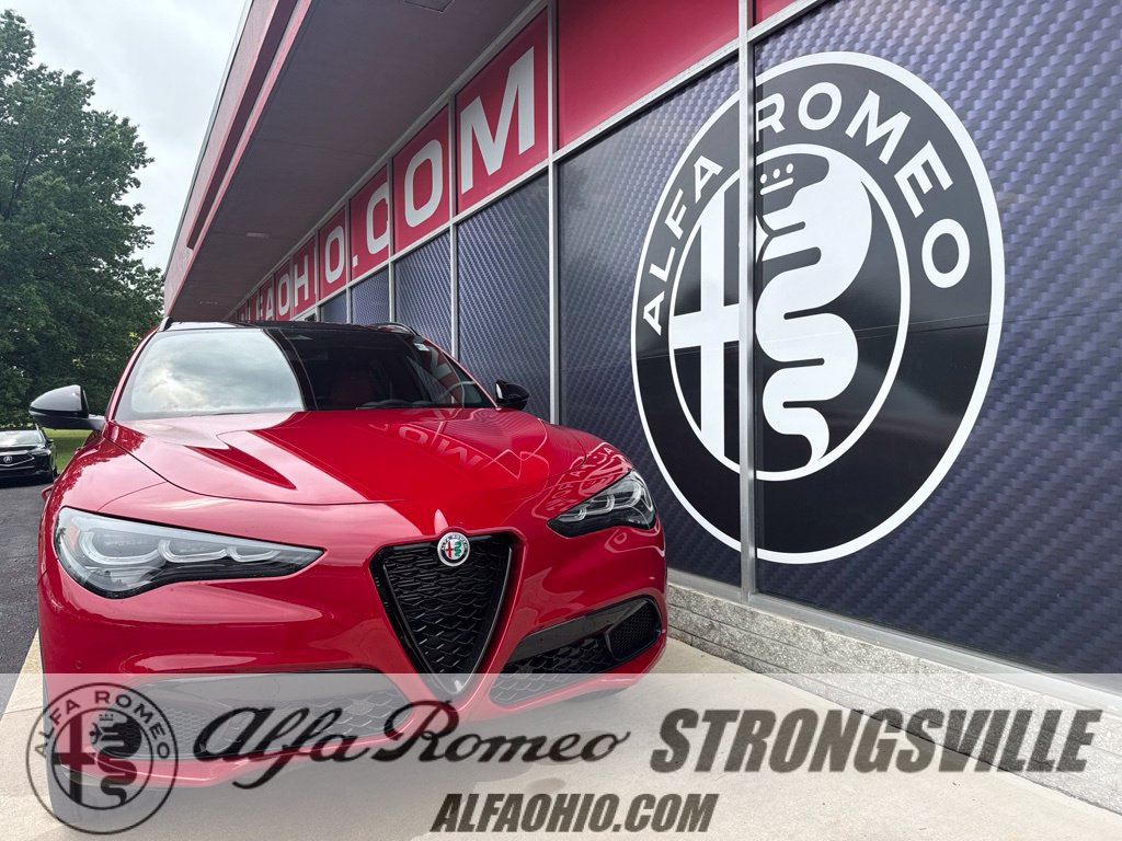 New 2026 Alfa Romeo Stelvio Sprint AWD/4WD image 1
