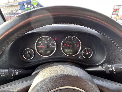 Used 2017 Jeep Wrangler Sport w/ Connectivity Group image 20