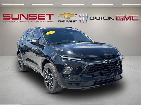 Certified 2024 Chevrolet Blazer RS w/ Driver Confidence II Package FWD image 1