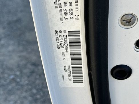 Used 2010 Dodge Challenger SE RWD image 25