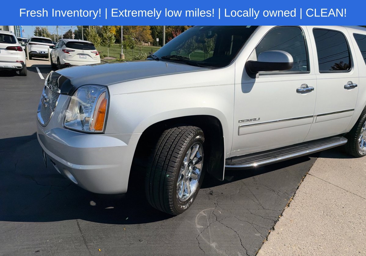 Used 2013 GMC Yukon XL Denali AWD/4WD image 2